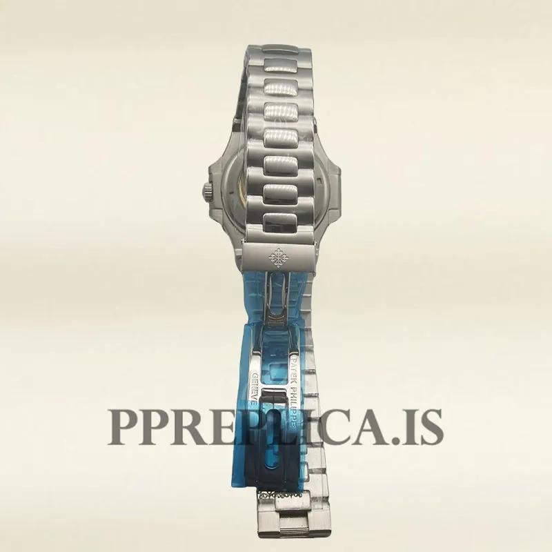 Patek Philippe Replica Nautilus 5712/1A-001 40mm Men's Silver-tone Bracelet - Image 4