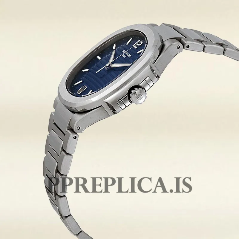 Fake Patek Philippe Nautilus 7118/1A-001 32mm Ladies Blue Dial Silver-tone - Image 3